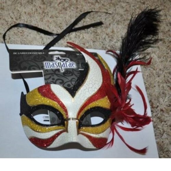 Masquerade Mask Halloween Mardi Gras White & Red Feather Bird Ceramic Party - Picture 2 of 3
